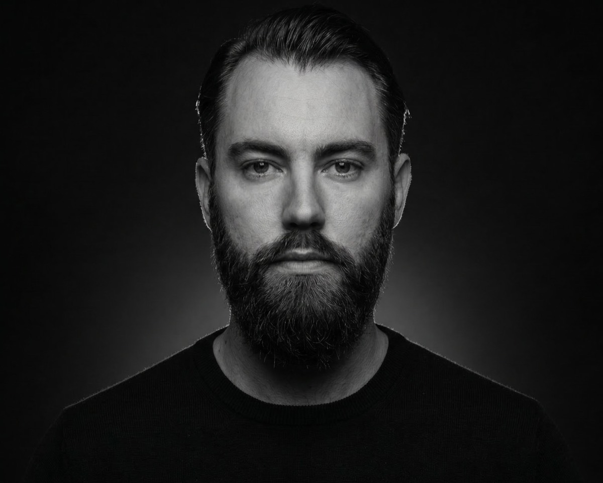 Black-and-white portrait of Baptiste, founder of FreshStack